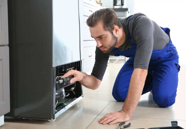 تعمیر یخچال هیتاچی (Hitachi) در تهران در محل با گارانتی &ndash; راهنمای کامل ۱۴۰۴